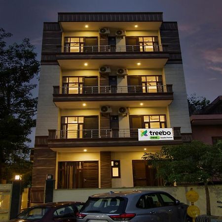 Treebo Swastika Premium Hotel Noida Buitenkant foto