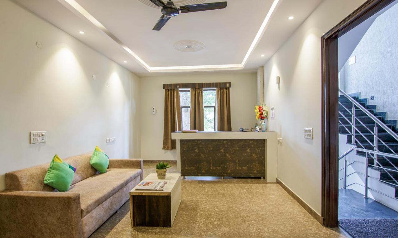 Treebo Swastika Premium Hotel Noida Buitenkant foto