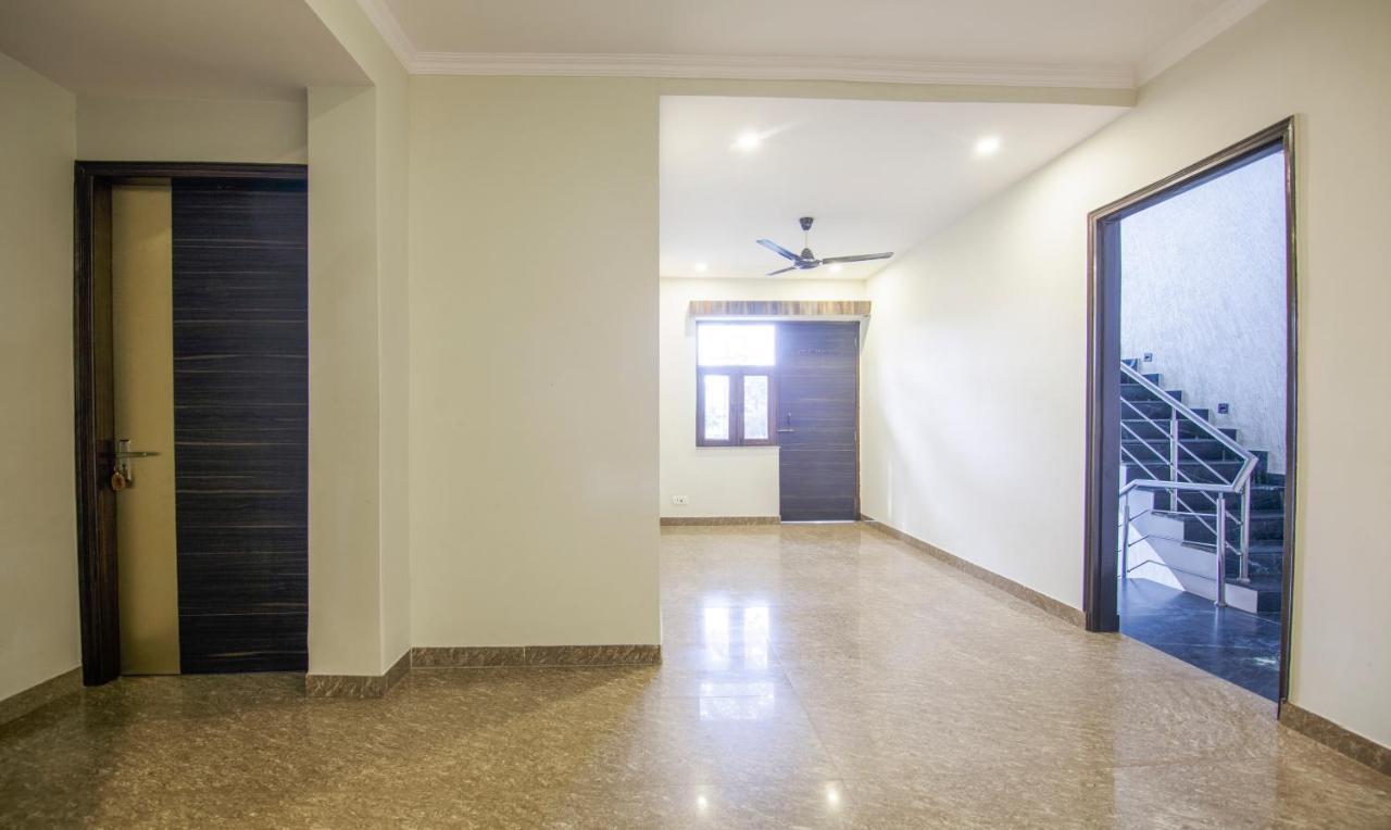 Treebo Swastika Premium Hotel Noida Buitenkant foto