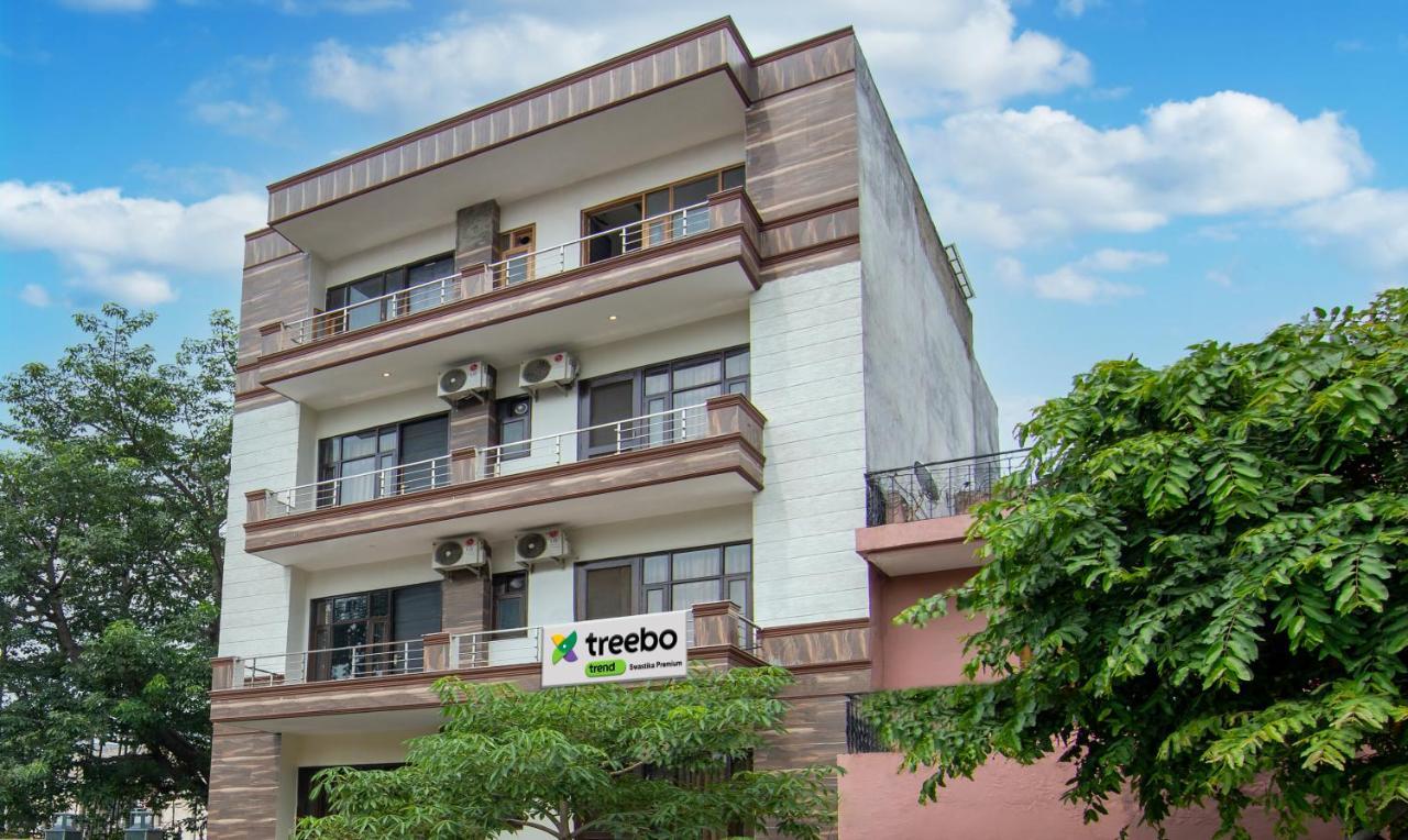Treebo Swastika Premium Hotel Noida Buitenkant foto