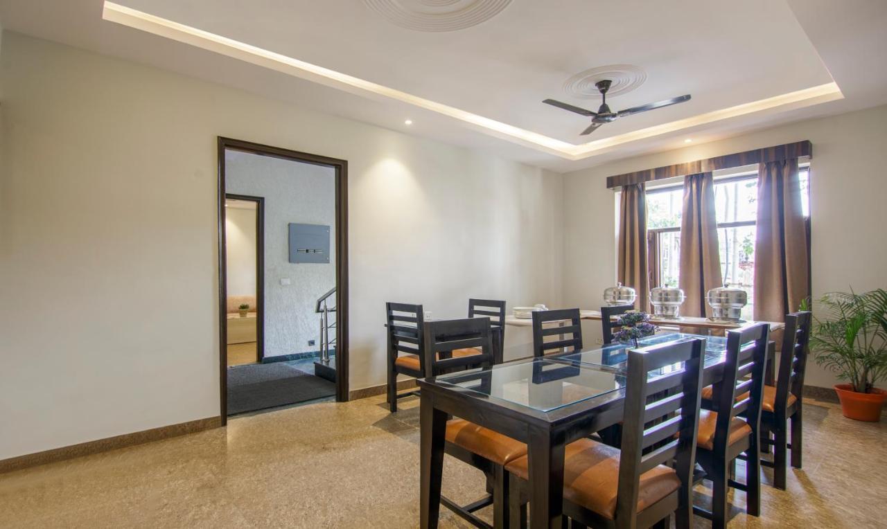 Treebo Swastika Premium Hotel Noida Buitenkant foto