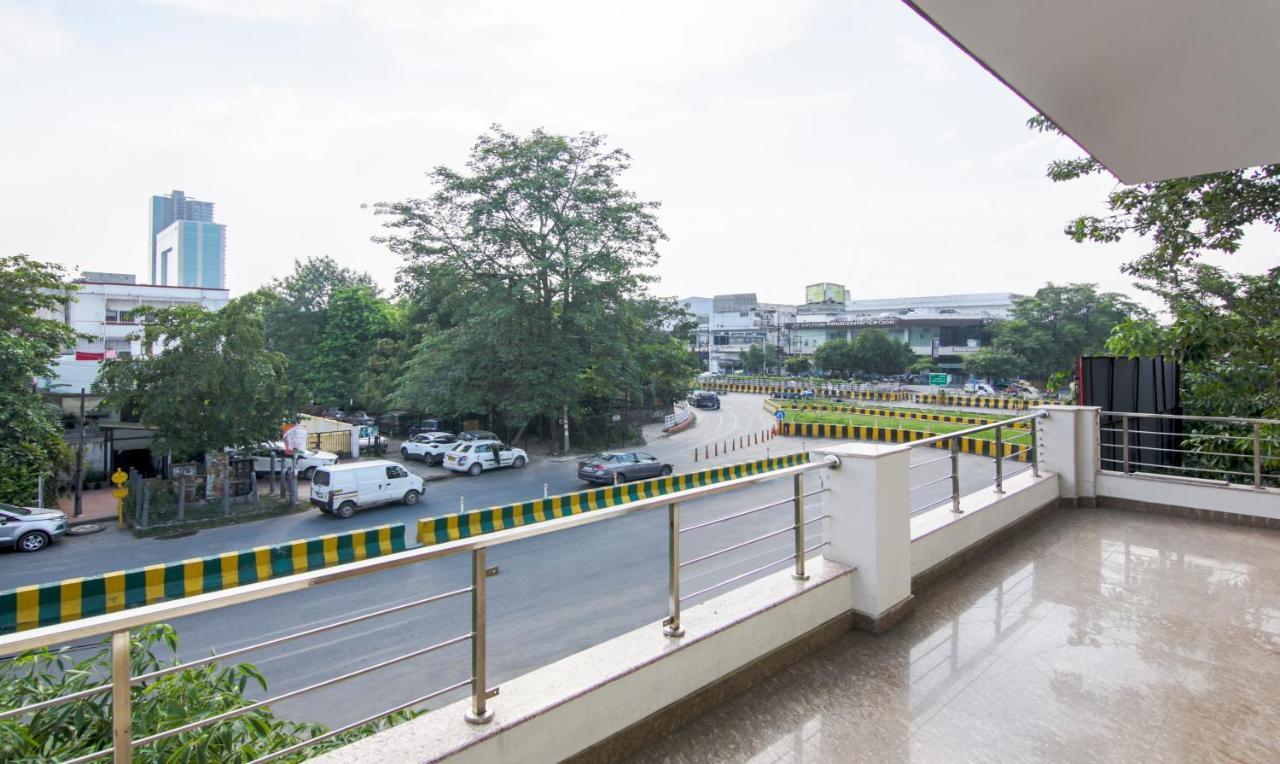 Treebo Swastika Premium Hotel Noida Buitenkant foto